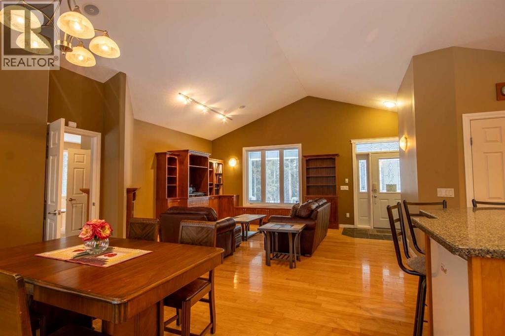 7, 32545 Range Road 52, Rural Mountain View County, Alberta  T0M 1X0 - Photo 9 - A2281129