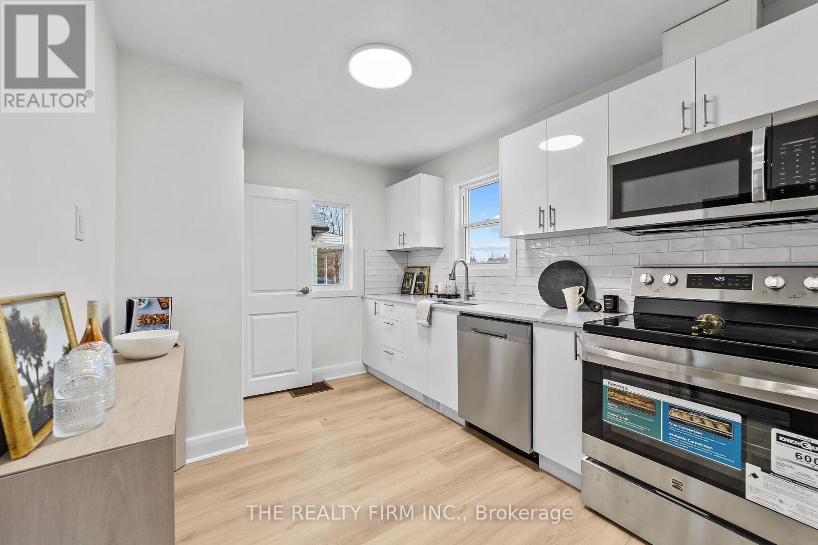 271 Herkimer Street, London South, Ontario  N6C 4S3 - Photo 10 - X12776114