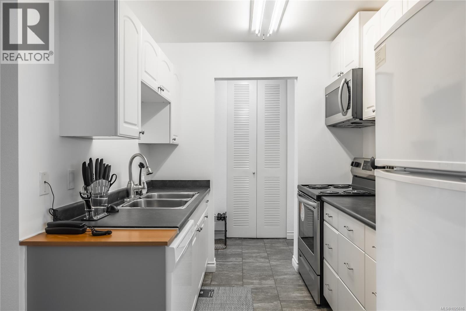 208 1600 Dufferin Cres, Nanaimo, British Columbia  V9S 5N2 - Photo 10 - 1025616