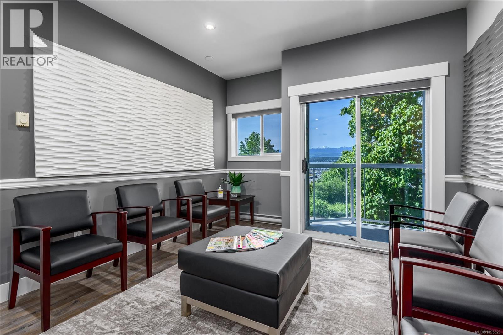 203 1819 Beaufort Ave, Comox, British Columbia  V9M 1R9 - Photo 11 - 1025520