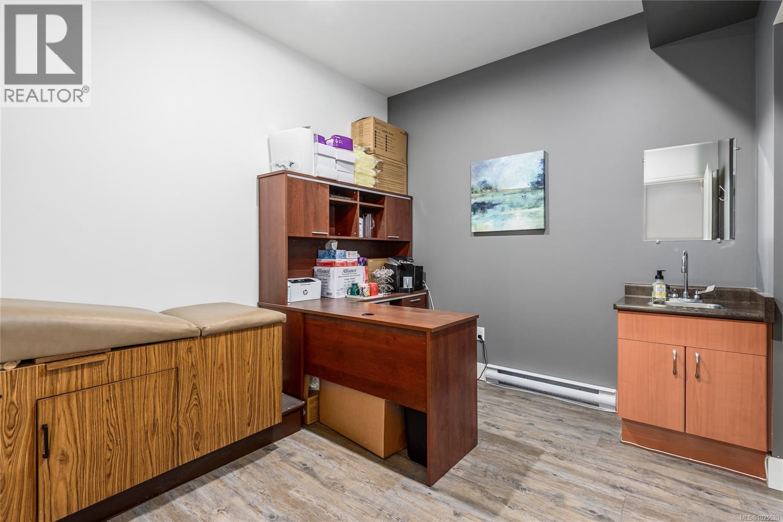 203 1819 Beaufort Ave, Comox, British Columbia  V9M 1R9 - Photo 17 - 1025520