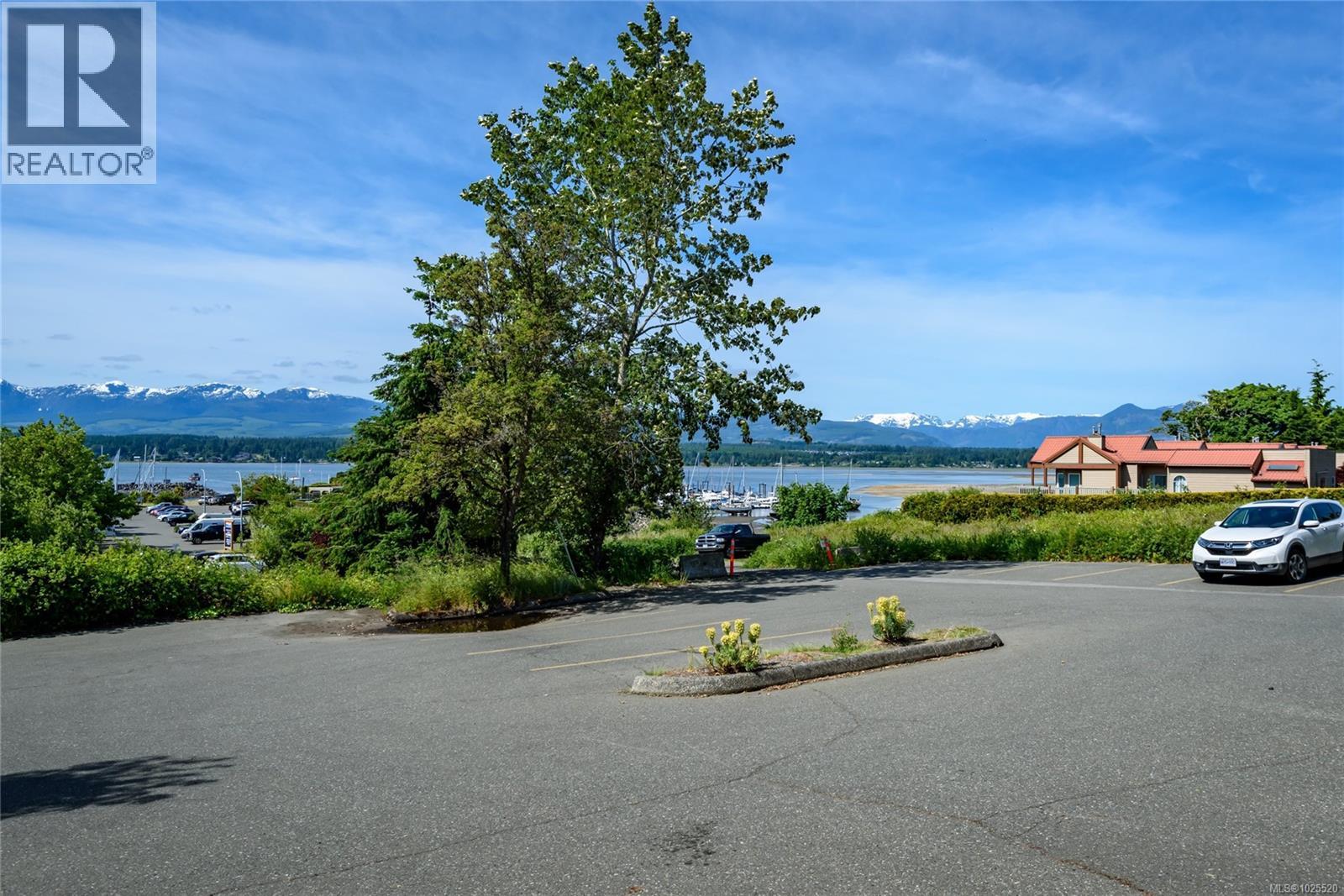 203 1819 Beaufort Ave, Comox, British Columbia  V9M 1R9 - Photo 24 - 1025520