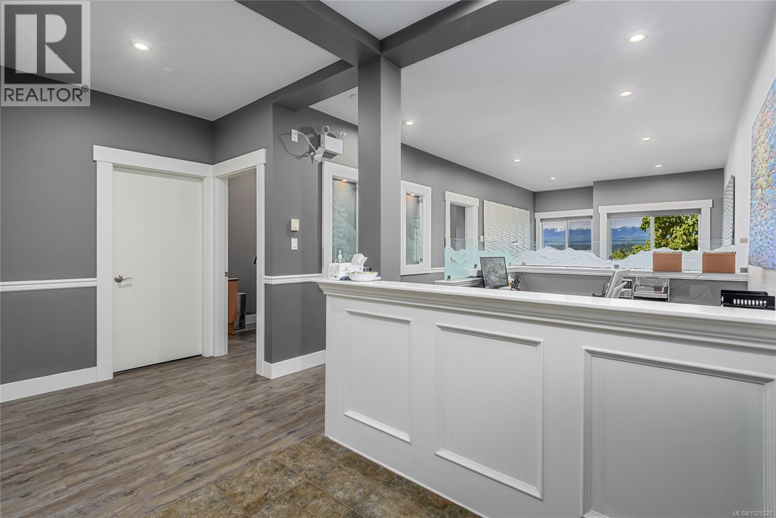 203 1819 Beaufort Ave, Comox, British Columbia  V9M 1R9 - Photo 6 - 1025520