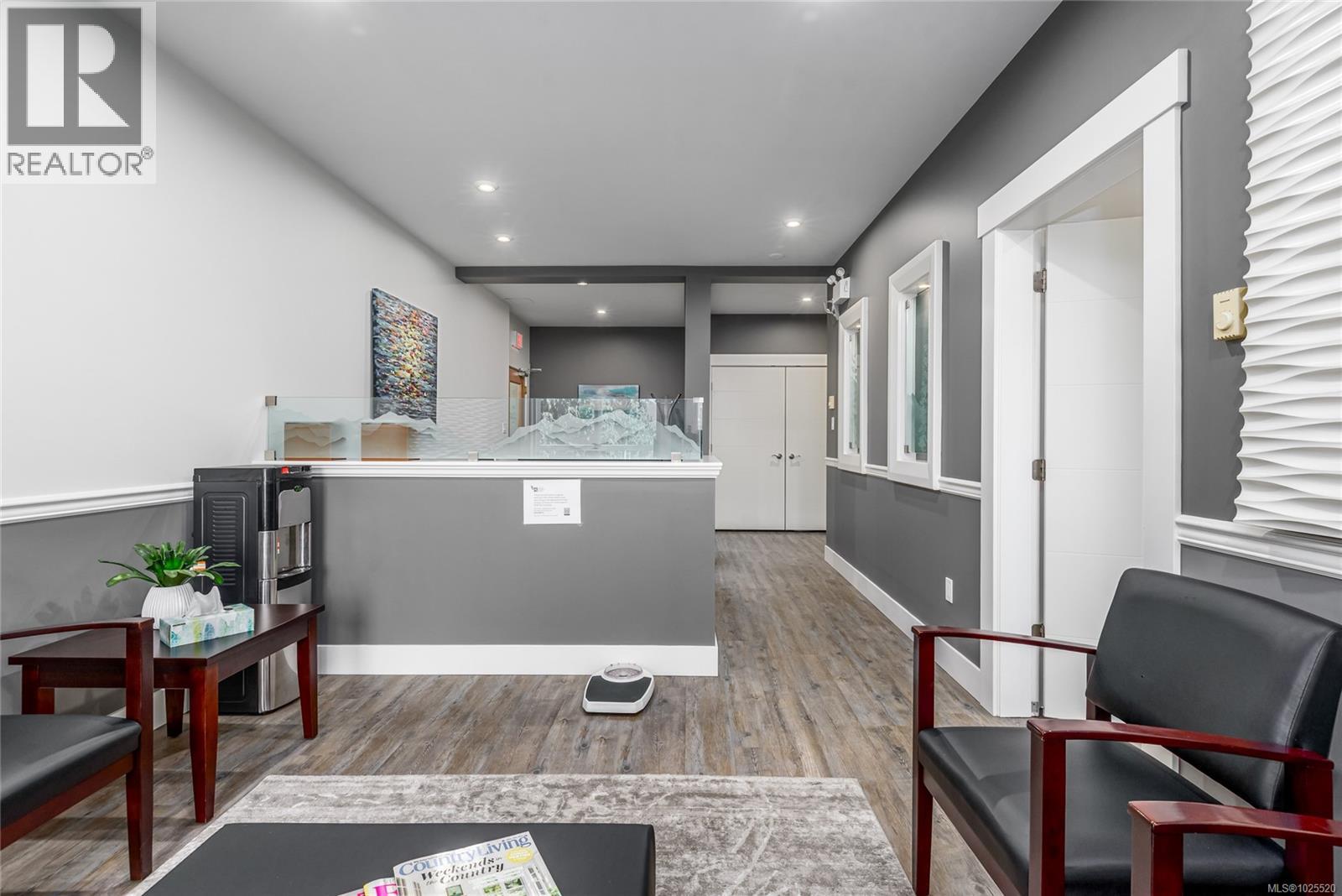 203 1819 Beaufort Ave, Comox, British Columbia  V9M 1R9 - Photo 9 - 1025520