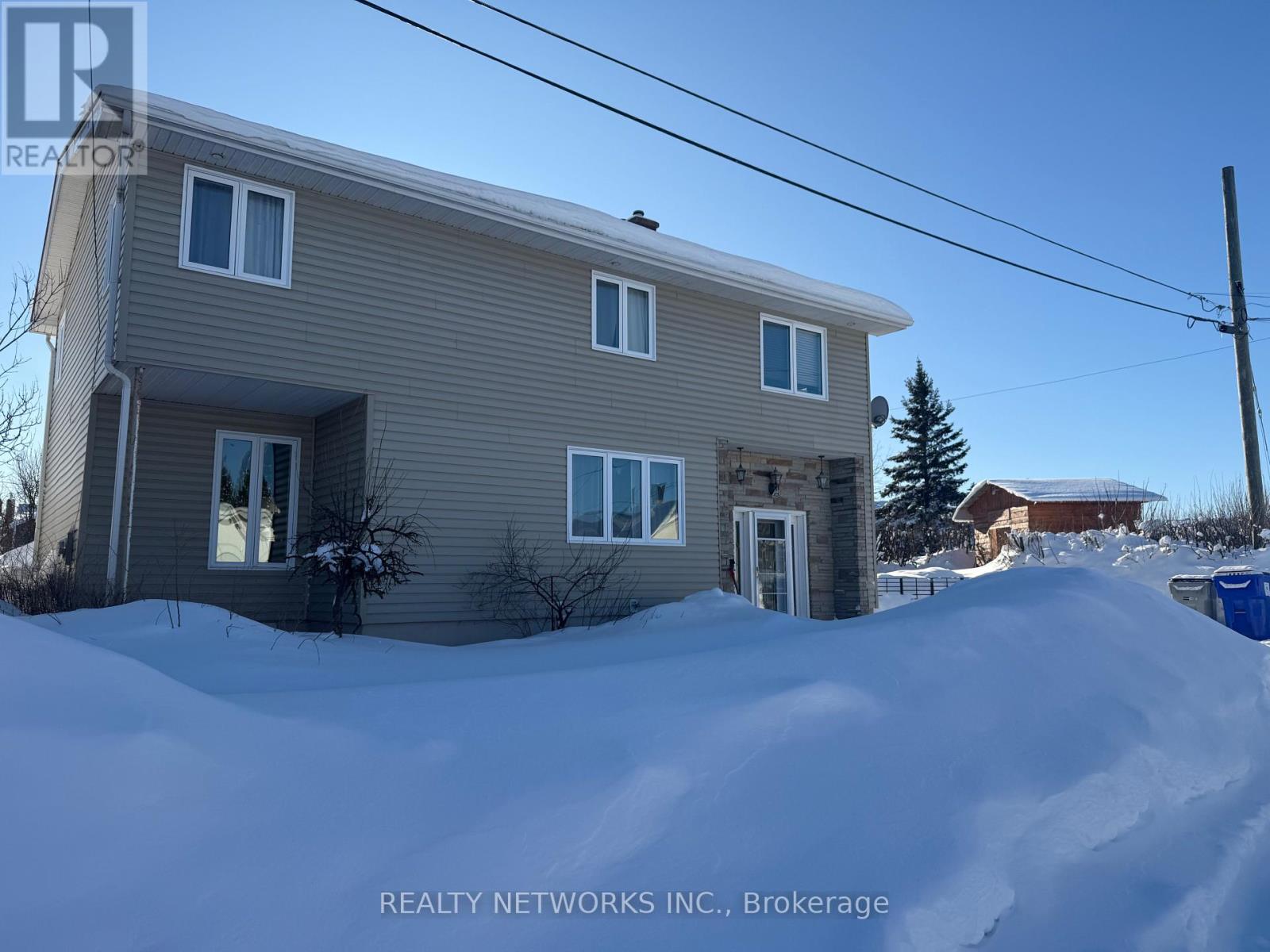 315 Ann Avenue, Timmins (Tm - Tnw - Algonquin To Jubilee), Ontario  P4N 4V1 - Photo 2 - T12776274