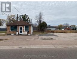 1051 PEMBROKE STREET, Pembroke, Ontario