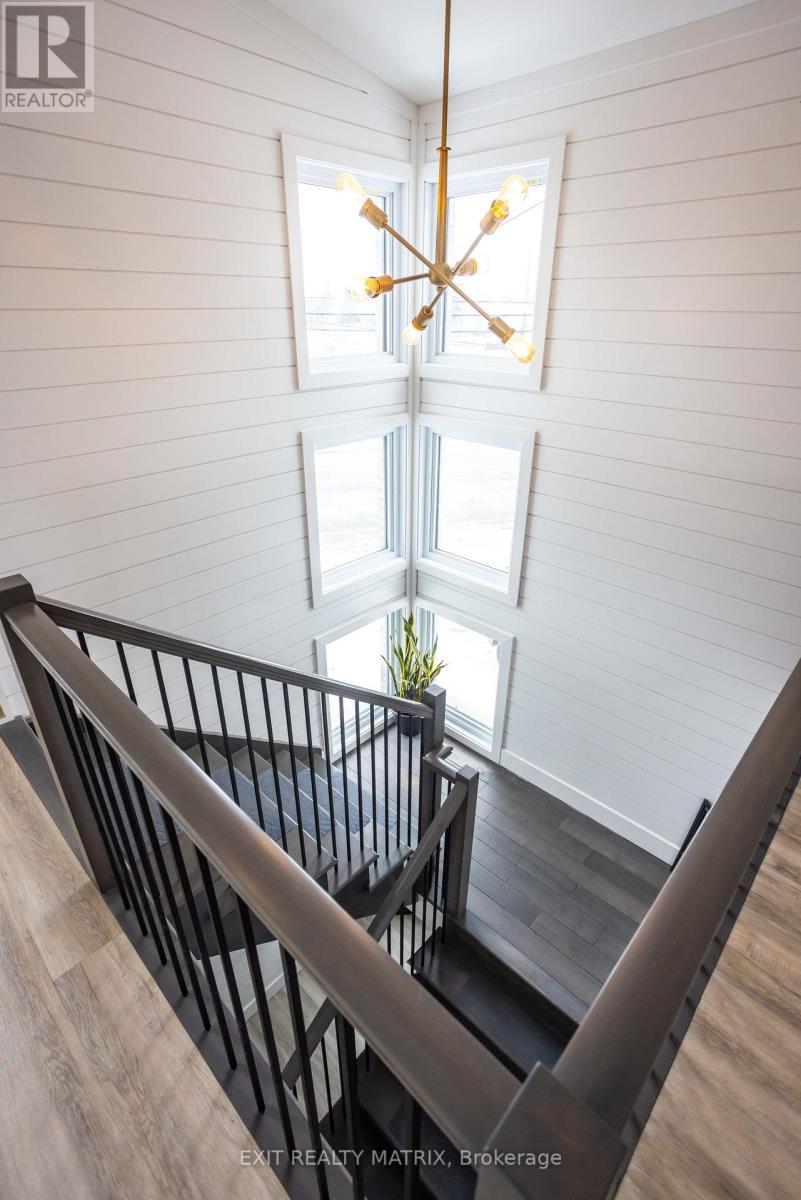 686 St Isidore Road, Casselman, Ontario  K0A 1M0 - Photo 13 - X12776136