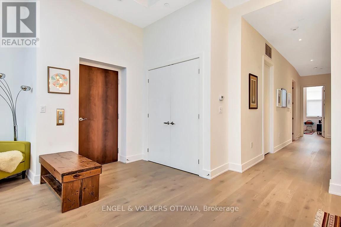 202 - 12 Stirling Avenue, Ottawa, Ontario  K1Y 1P8 - Photo 4 - X12776142