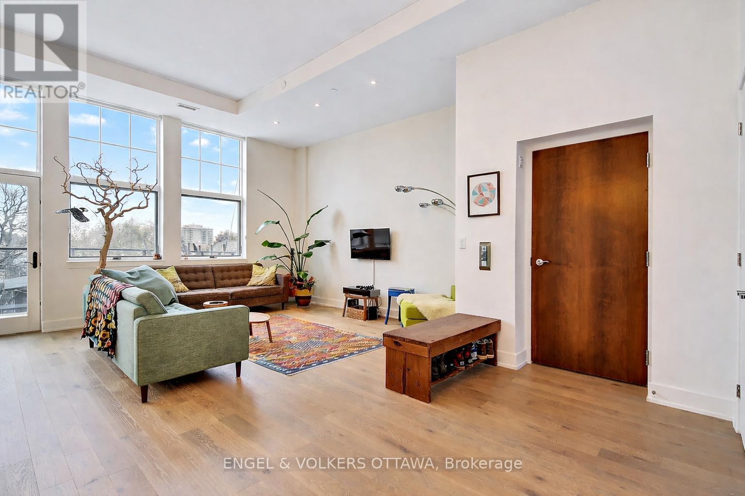 202 - 12 Stirling Avenue, Ottawa, Ontario  K1Y 1P8 - Photo 5 - X12776142