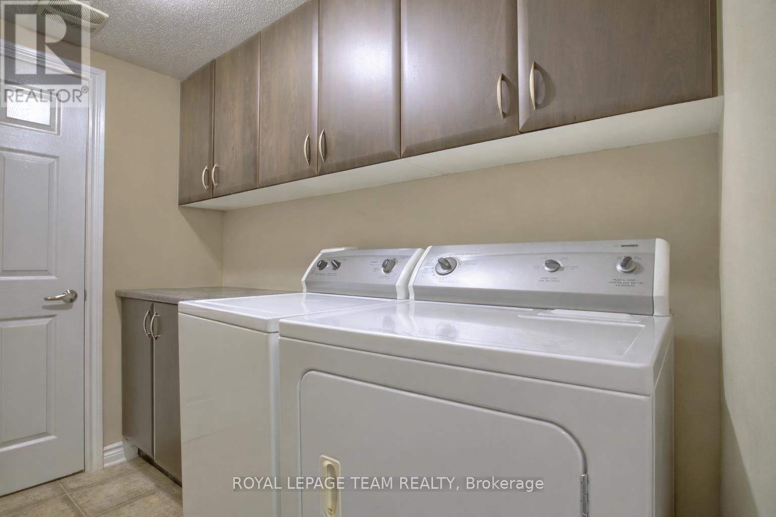 2092 Madrid Avenue, Ottawa, Ontario  K2J 0K4 - Photo 5 - X12776228