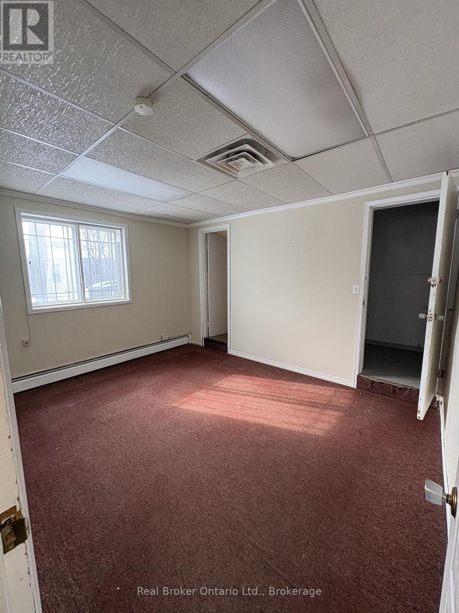 4506 Ontario Street, Lincoln (Beamsville), Ontario  L3J 0A9 - Photo 12 - X12776116