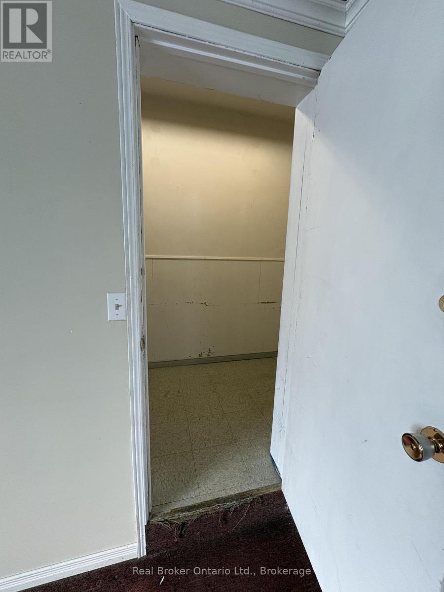 4506 Ontario Street, Lincoln (Beamsville), Ontario  L3J 0A9 - Photo 15 - X12776116