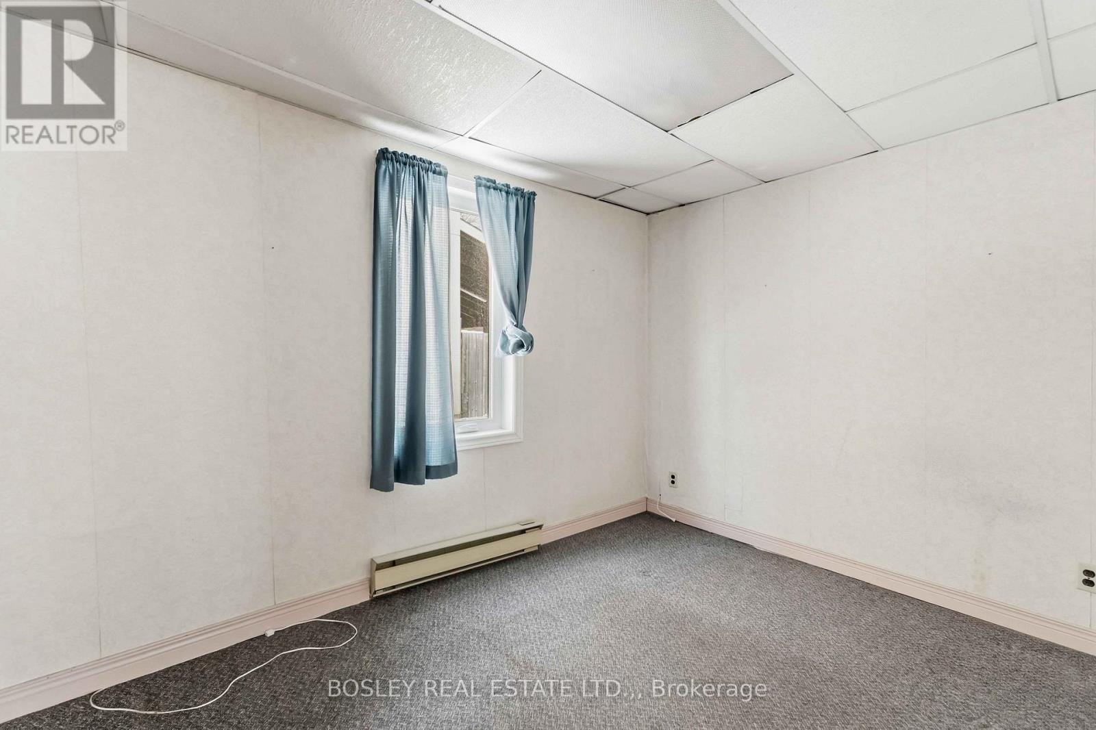 100 Niagara Street, St. Catharines, Ontario  L2R 4L4 - Photo 17 - X12776094