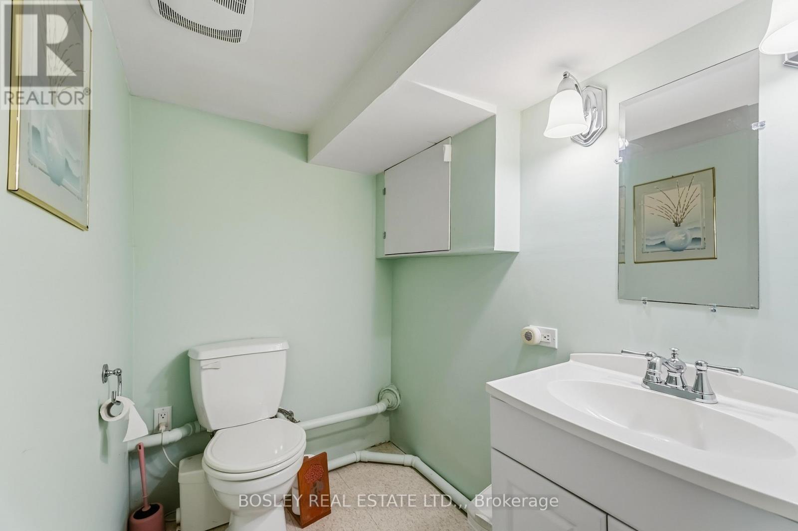 100 Niagara Street, St. Catharines, Ontario  L2R 4L4 - Photo 22 - X12776094