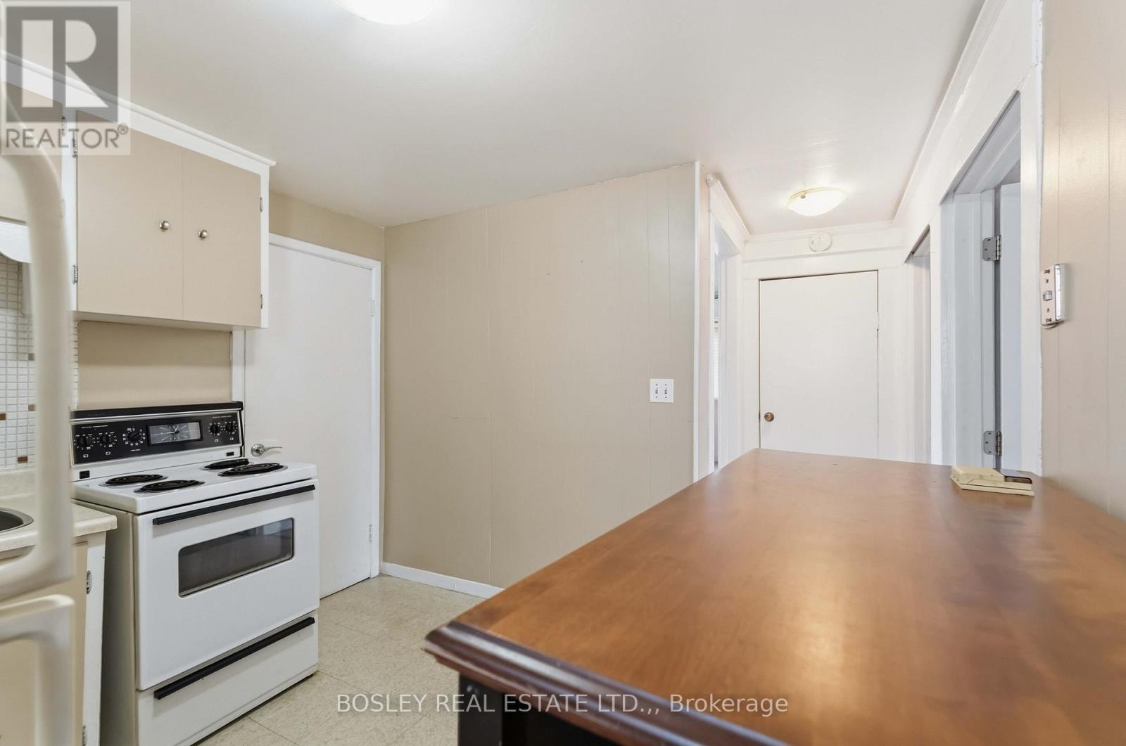 100 Niagara Street, St. Catharines, Ontario  L2R 4L4 - Photo 27 - X12776094