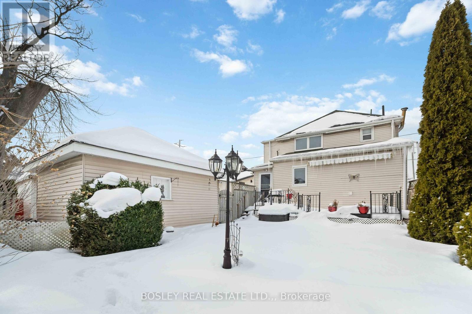 100 Niagara Street, St. Catharines, Ontario  L2R 4L4 - Photo 34 - X12776094