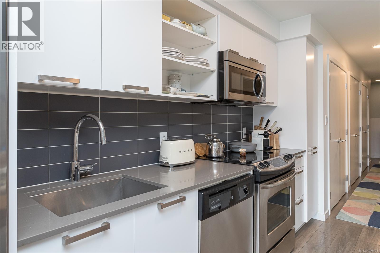 403 528 Pandora Ave, Victoria, British Columbia  V8W 0C6 - Photo 15 - 1025274