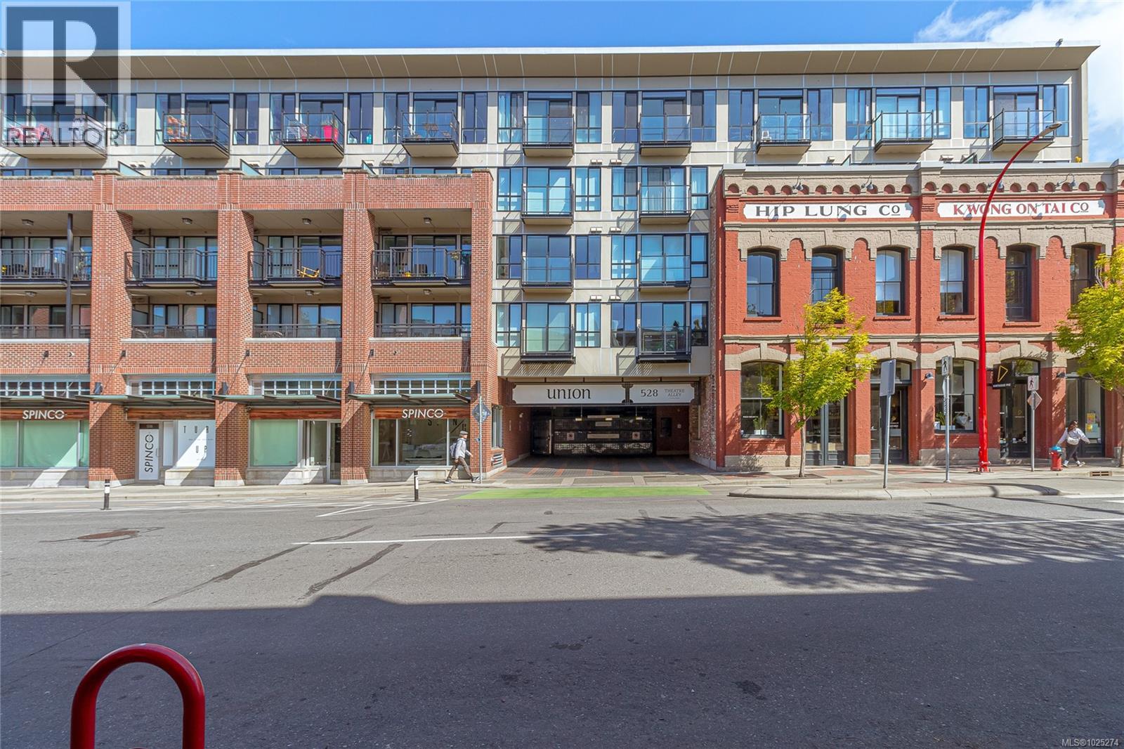 403 528 Pandora Ave, Victoria, British Columbia  V8W 0C6 - Photo 2 - 1025274