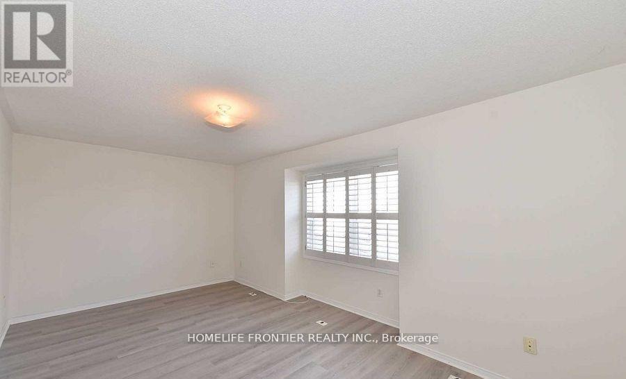 2c Leaside Park Drive, Toronto, Ontario  M4H 1R3 - Photo 11 - C12774106