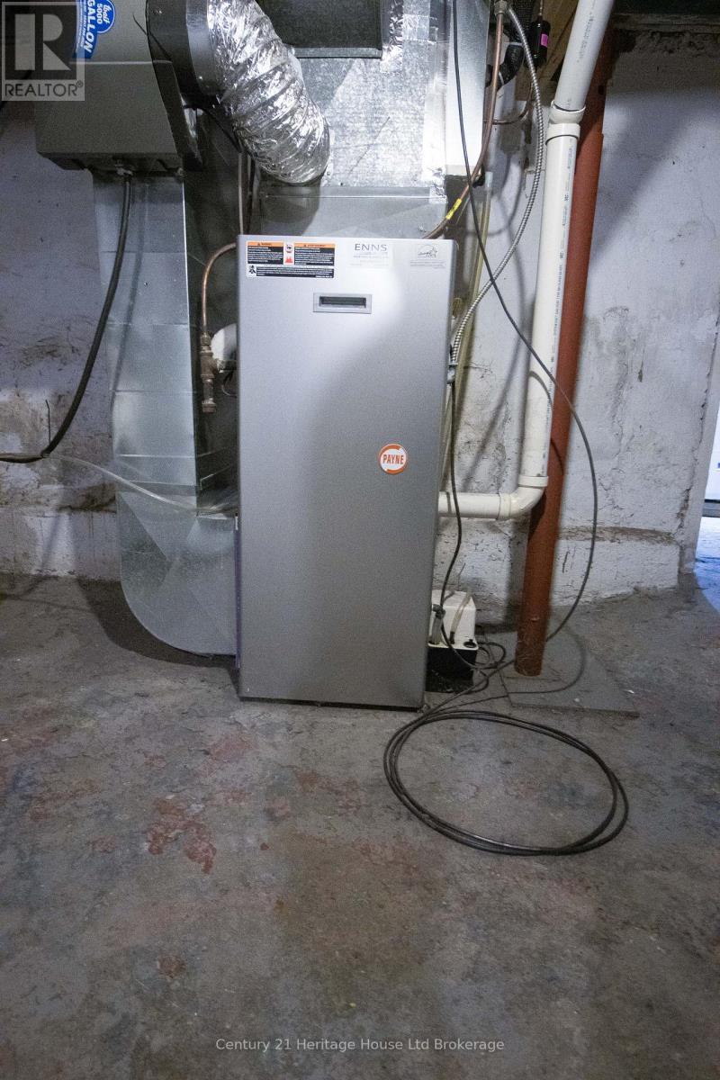 175 Canterbury Street, Ingersoll, Ontario  N5C 1E2 - Photo 25 - X12776234