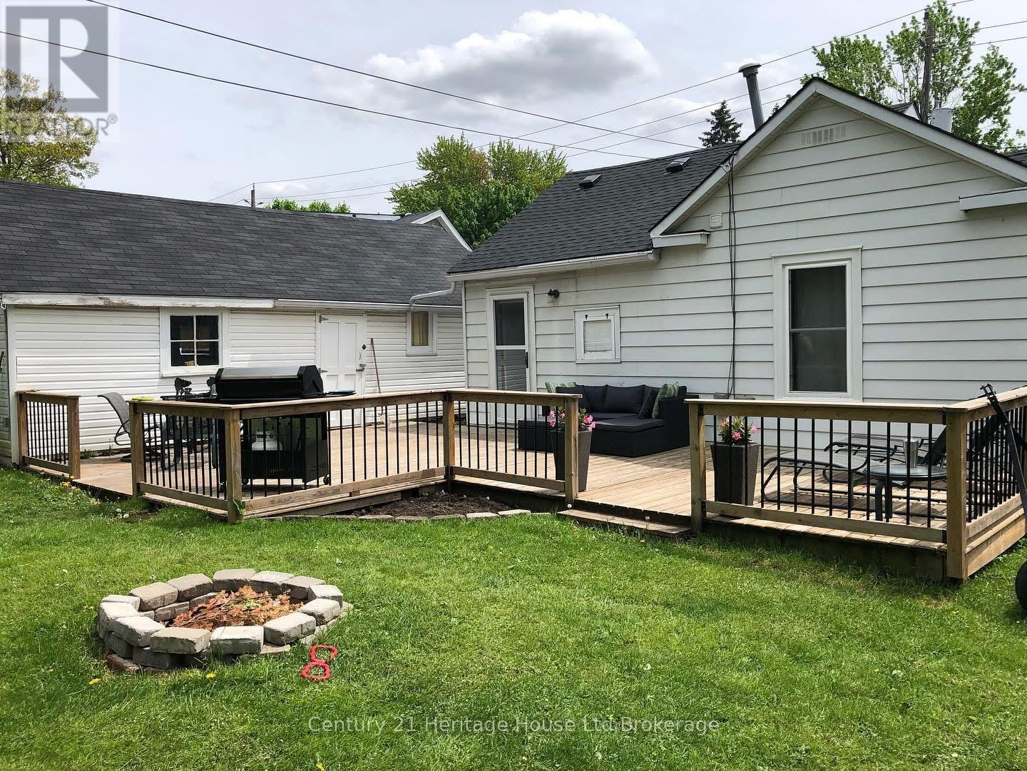 175 Canterbury Street, Ingersoll, Ontario  N5C 1E2 - Photo 3 - X12776234