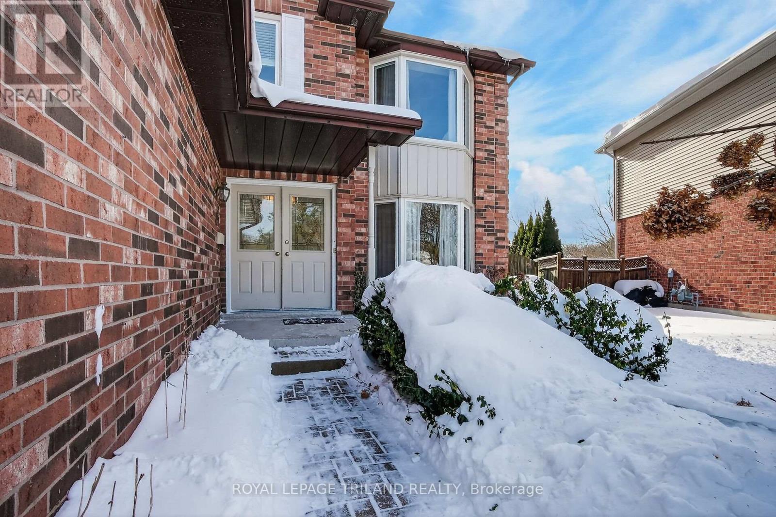 71 Chalfont Road, London North, Ontario  N6H 4Y5 - Photo 3 - X12776052