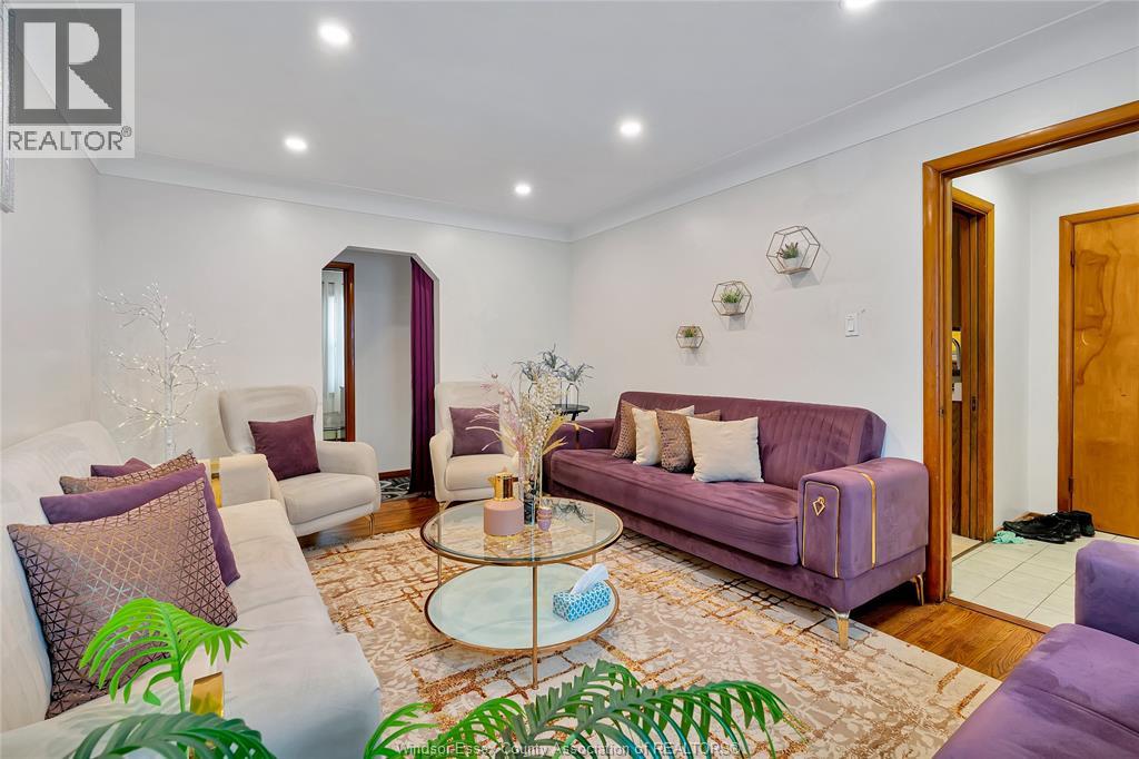 1284 Dot Avenue, Windsor, Ontario  N9C 3J1 - Photo 3 - 26002967