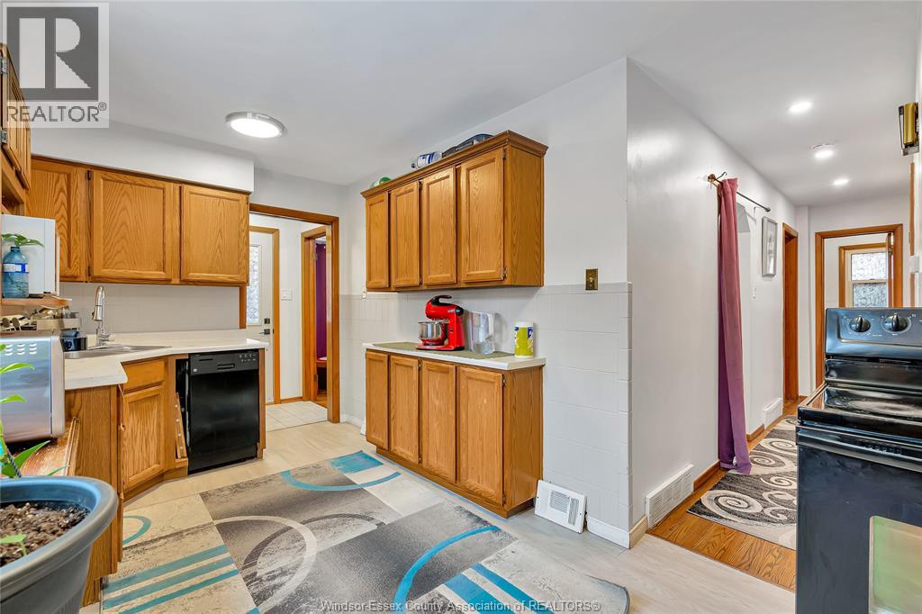 1284 Dot Avenue, Windsor, Ontario  N9C 3J1 - Photo 7 - 26002967