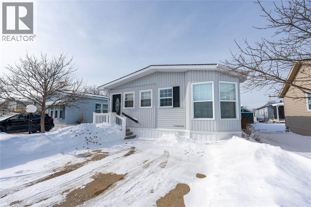 5700 Blackwell Sideroad Unit# 283, Sarnia, Ontario  N7W 1B7 - Photo 2 - 26002731