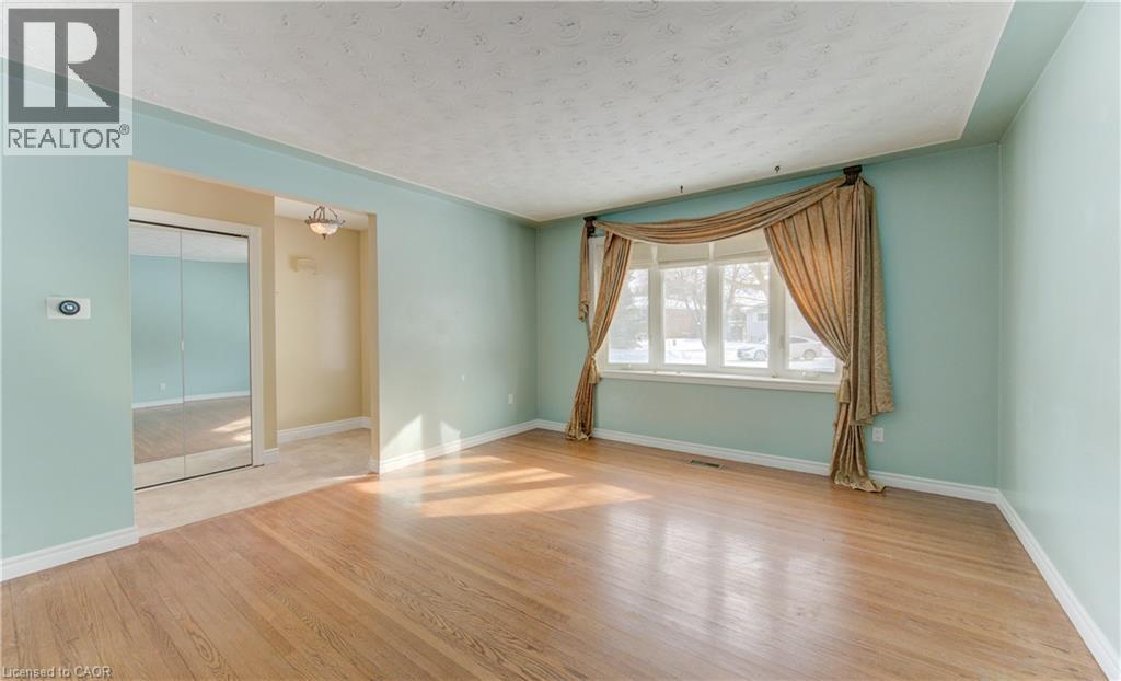 600 Mount Anne Drive Unit# A, Waterloo, Ontario  N2L 4W3 - Photo 6 - 40803865