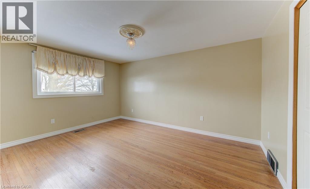 600 Mount Anne Drive Unit# A, Waterloo, Ontario  N2L 4W3 - Photo 14 - 40803865