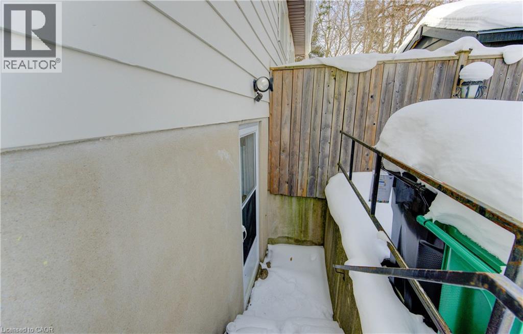 600 Mount Anne Drive Unit# A, Waterloo, Ontario  N2L 4W3 - Photo 28 - 40803865