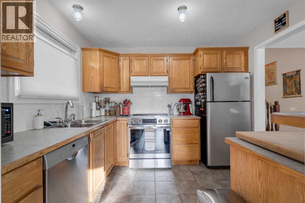 3 Booth Crescent, Irricana, Alberta  T0M 1B0 - Photo 10 - A2271336