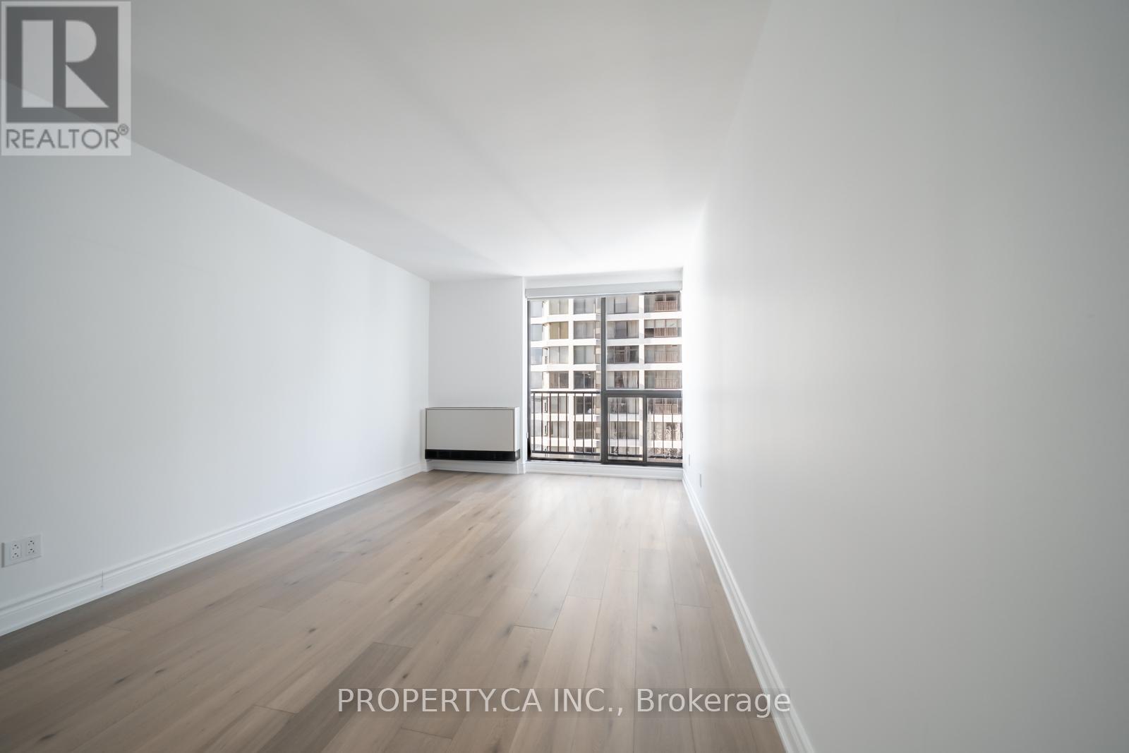 2804 - 33 Harbour Square, Toronto, Ontario  M5J 2G2 - Photo 16 - C12776062