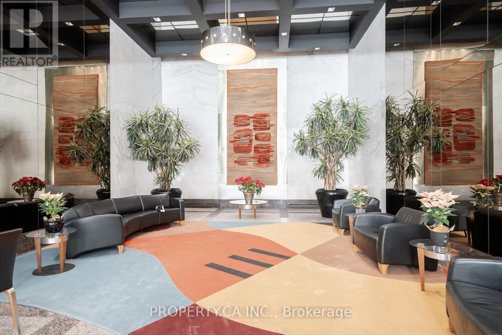 2804 - 33 Harbour Square, Toronto, Ontario  M5J 2G2 - Photo 2 - C12776062