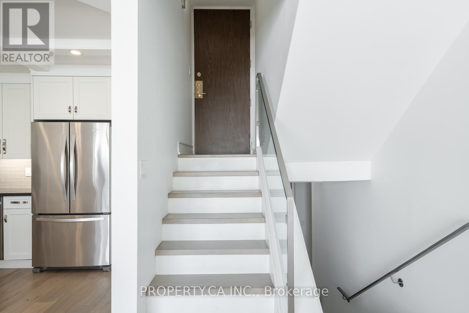 2804 - 33 Harbour Square, Toronto, Ontario  M5J 2G2 - Photo 3 - C12776062