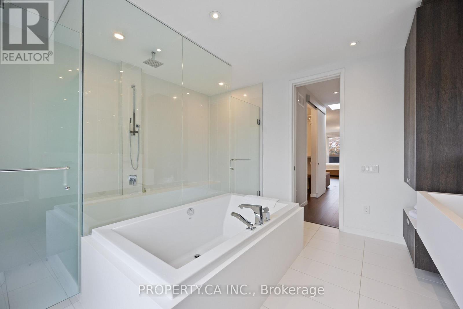 265 Roxton Road, Toronto, Ontario  M6G 3R1 - Photo 26 - C12776090