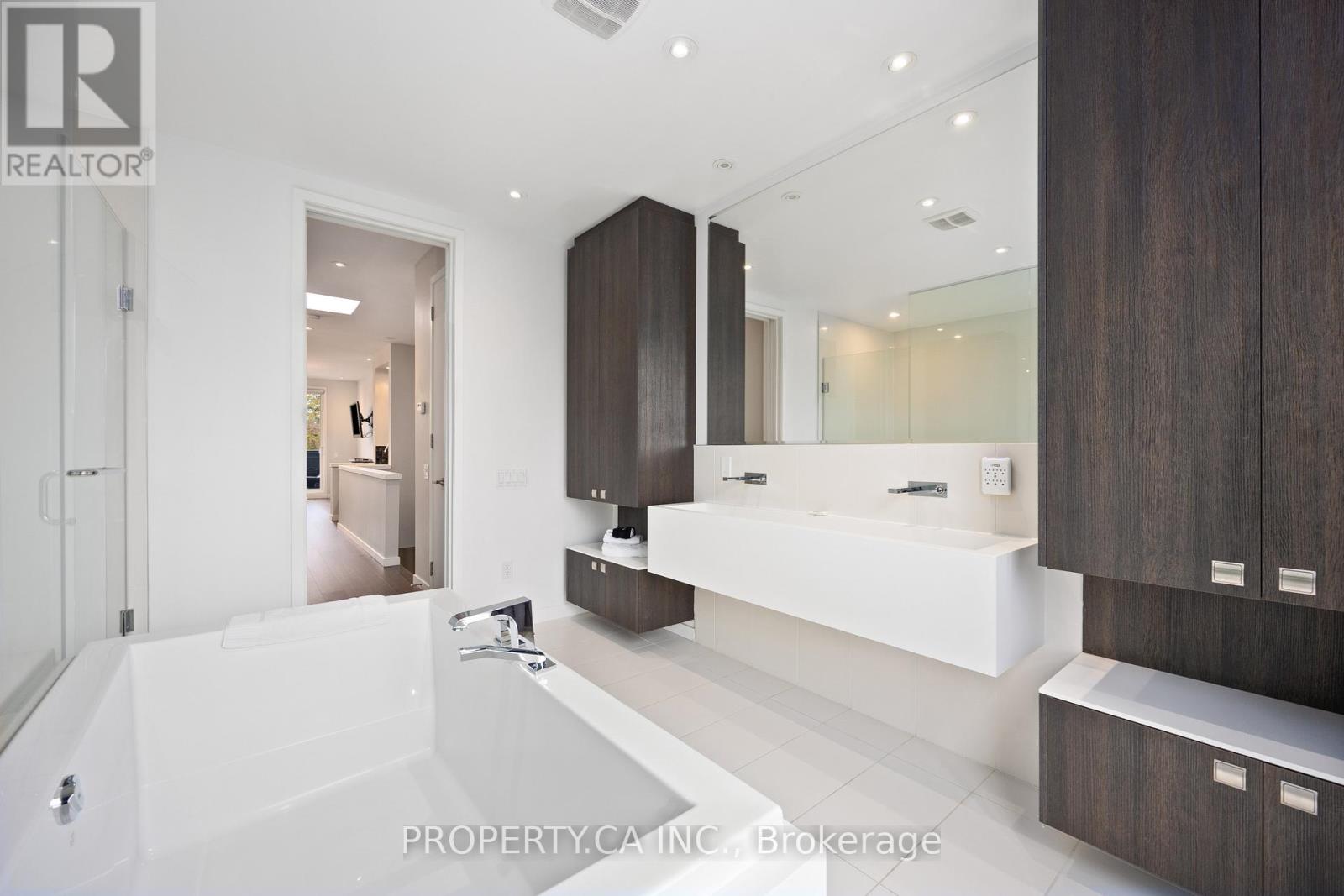 265 Roxton Road, Toronto, Ontario  M6G 3R1 - Photo 27 - C12776090