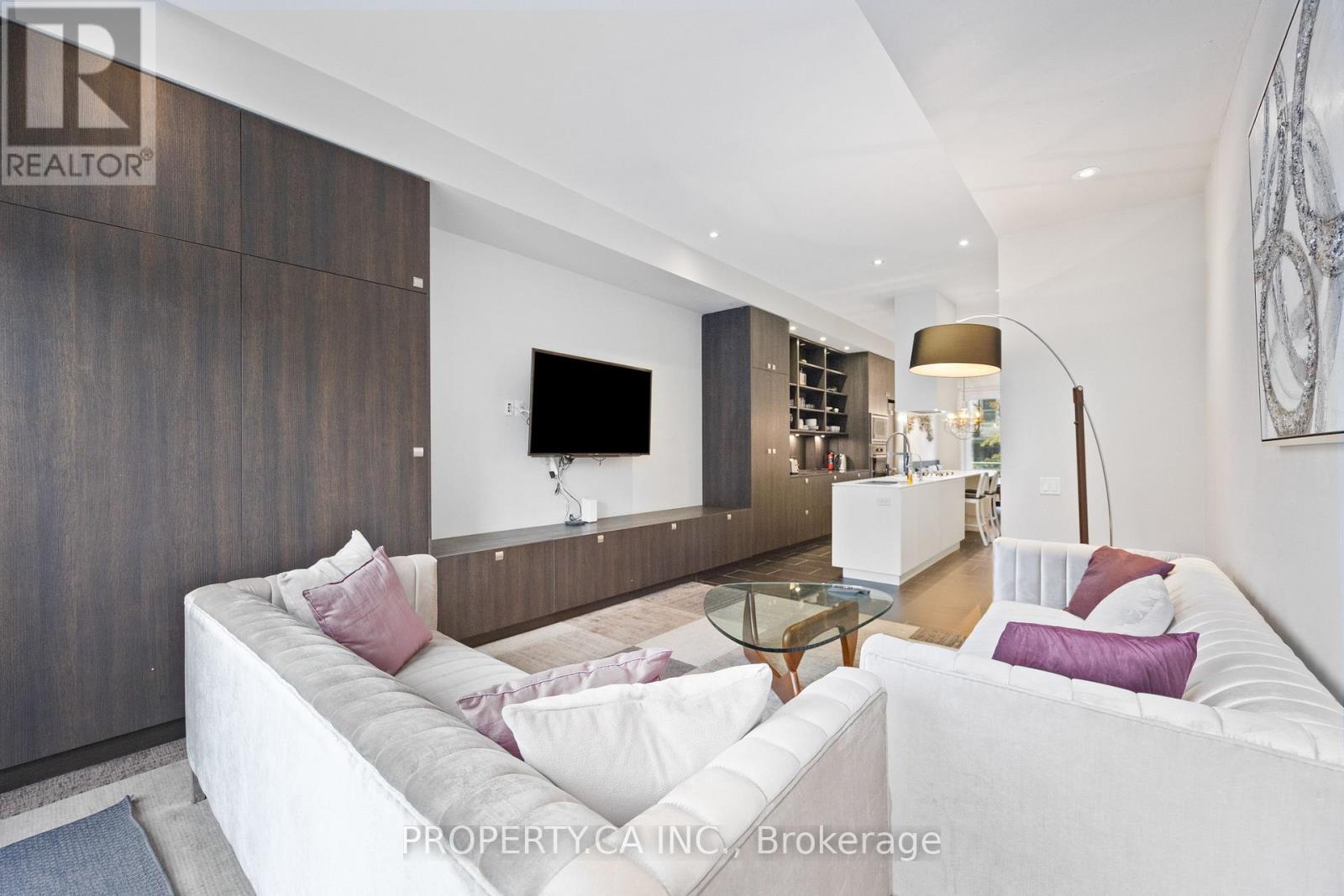 265 Roxton Road, Toronto, Ontario  M6G 3R1 - Photo 8 - C12776090