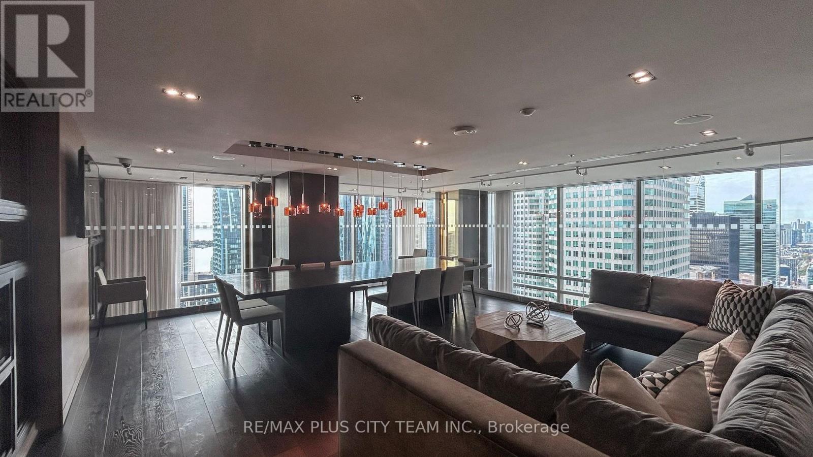 1313 - 88 Scott Street, Toronto, Ontario  M5E 0A9 - Photo 17 - C12776108