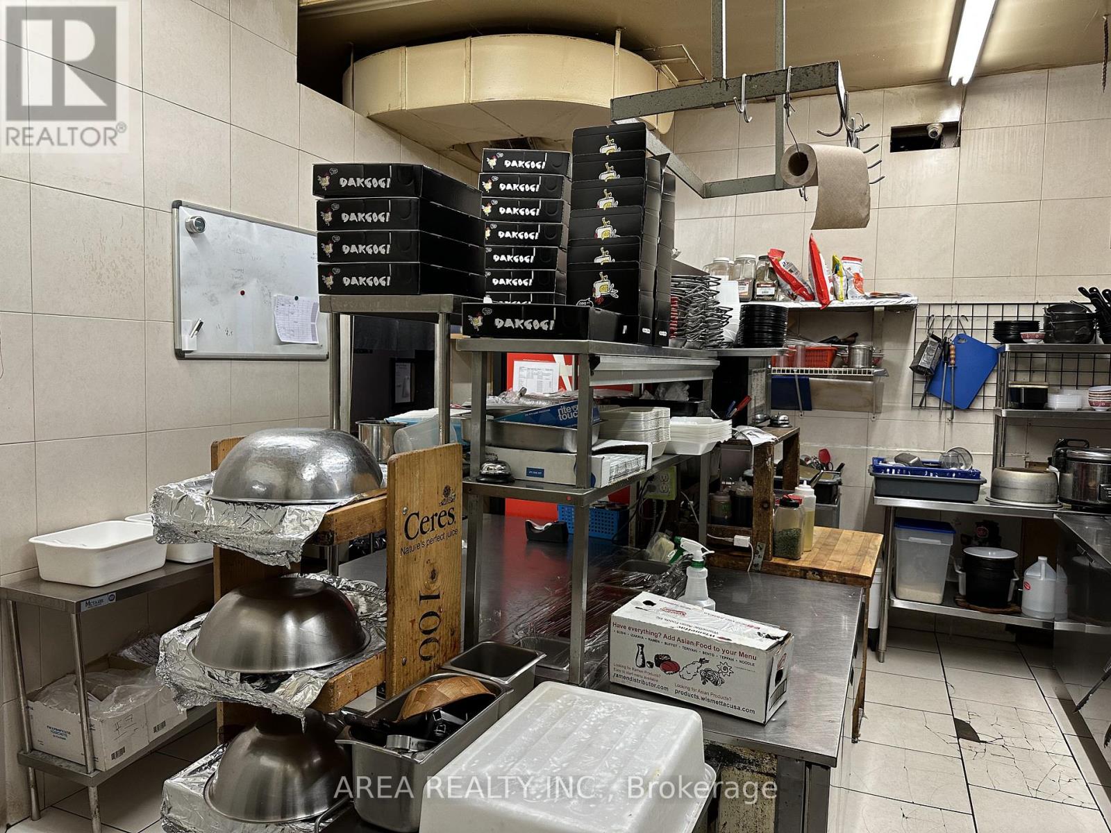 5310 Yonge Street, Toronto, Ontario  M2N 5P9 - Photo 4 - C12776172