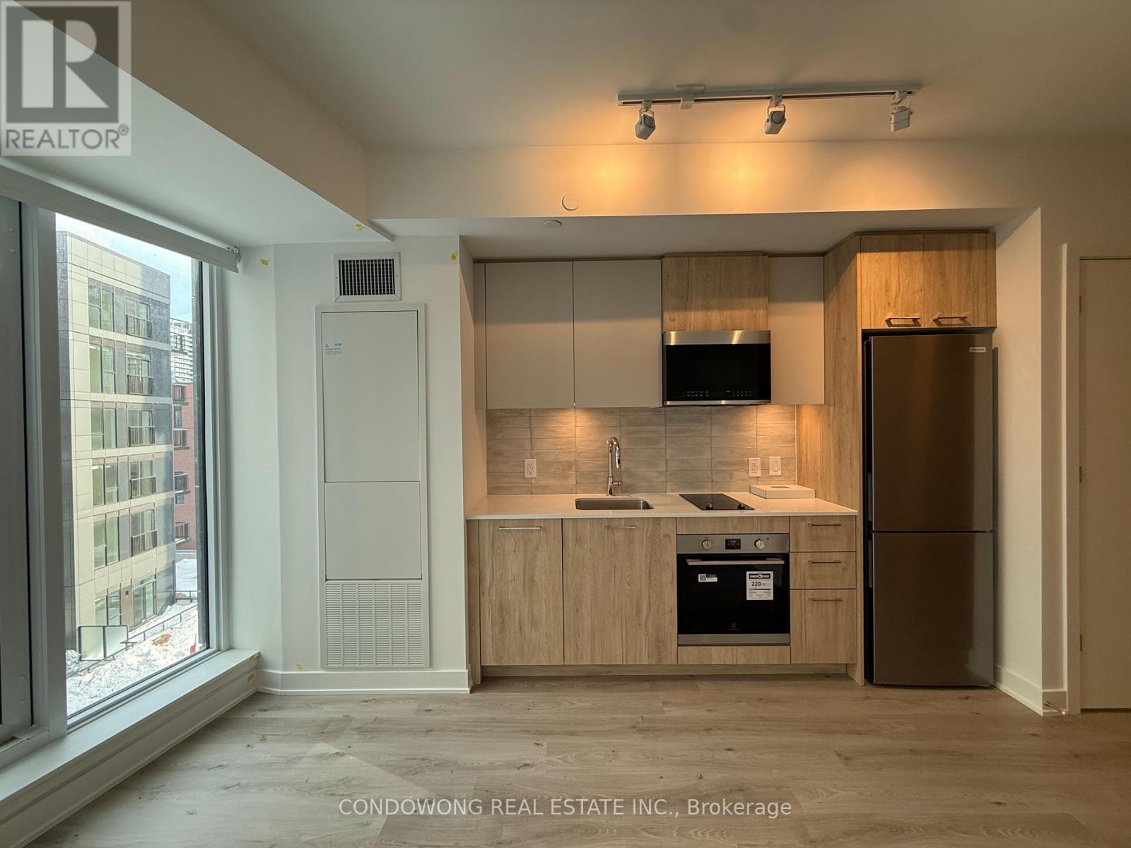 534 - 30 Dreamers Way, Toronto, Ontario  M5A 0Y7 - Photo 2 - C12776192