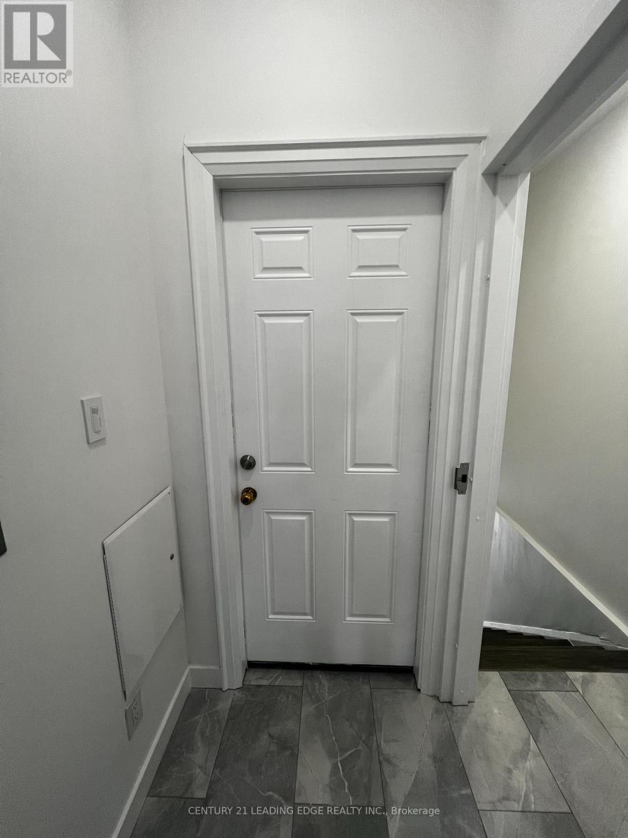 Unit B - 1375 Bathurst Street, Toronto, Ontario  M5R 3H8 - Photo 11 - C12776238