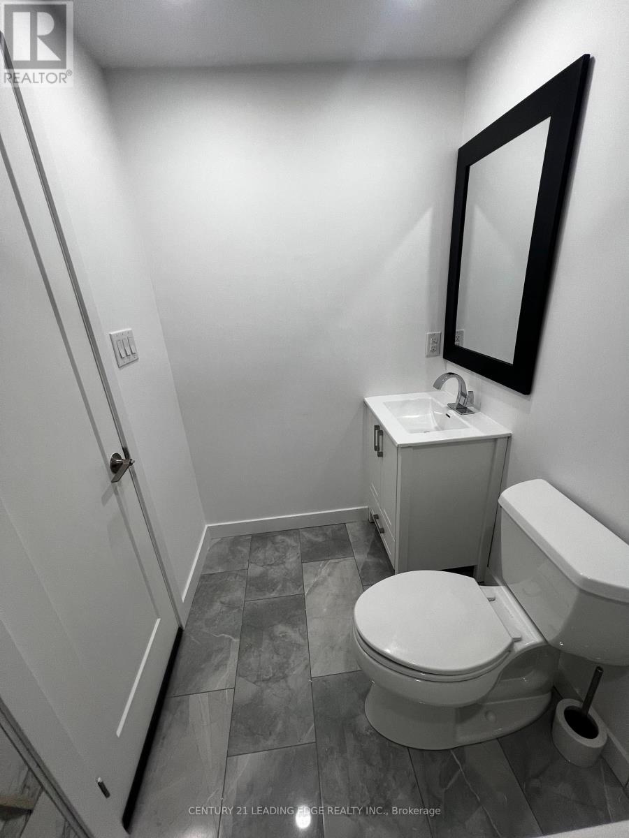 Unit B - 1375 Bathurst Street, Toronto, Ontario  M5R 3H8 - Photo 7 - C12776238