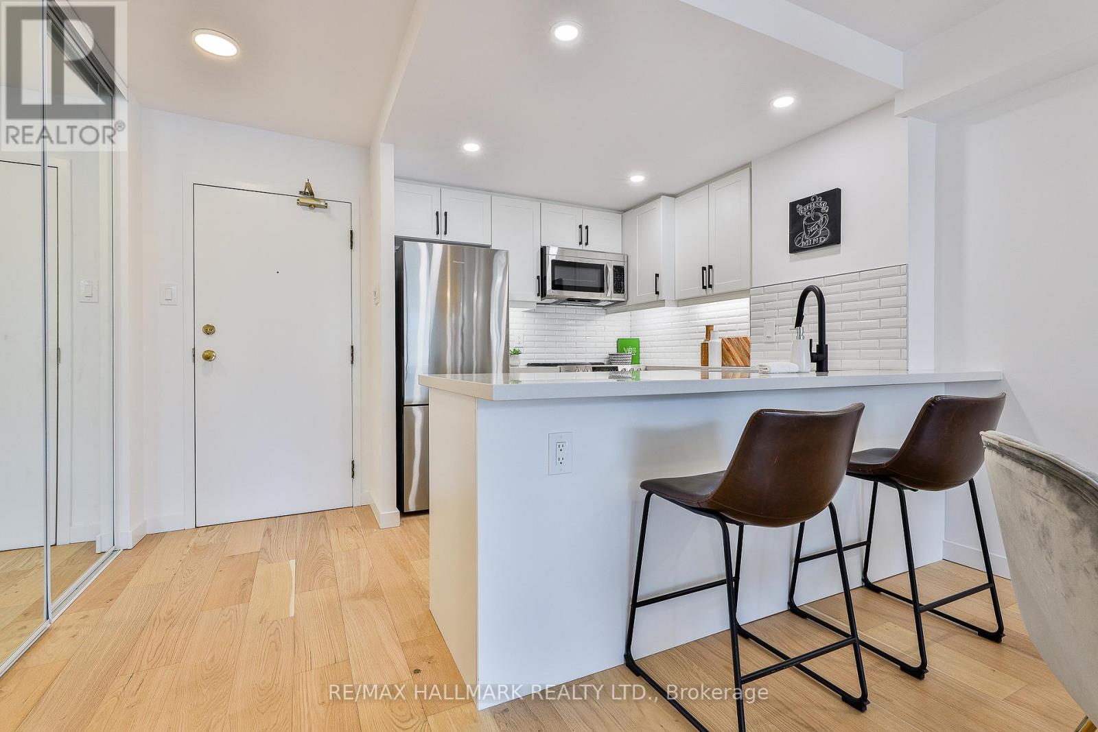 402 - 117 Gerrard Street E, Toronto, Ontario  M5B 2L4 - Photo 4 - C12776252