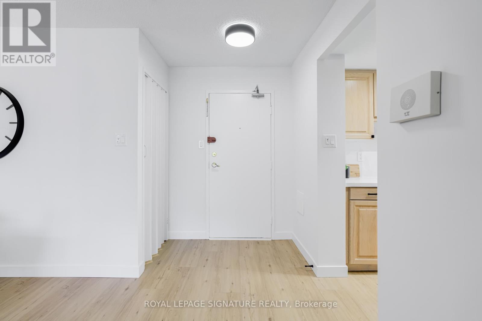 203 - 3151 Bridletowne Circle, Toronto, Ontario  M1W 2T1 - Photo 2 - E12776038