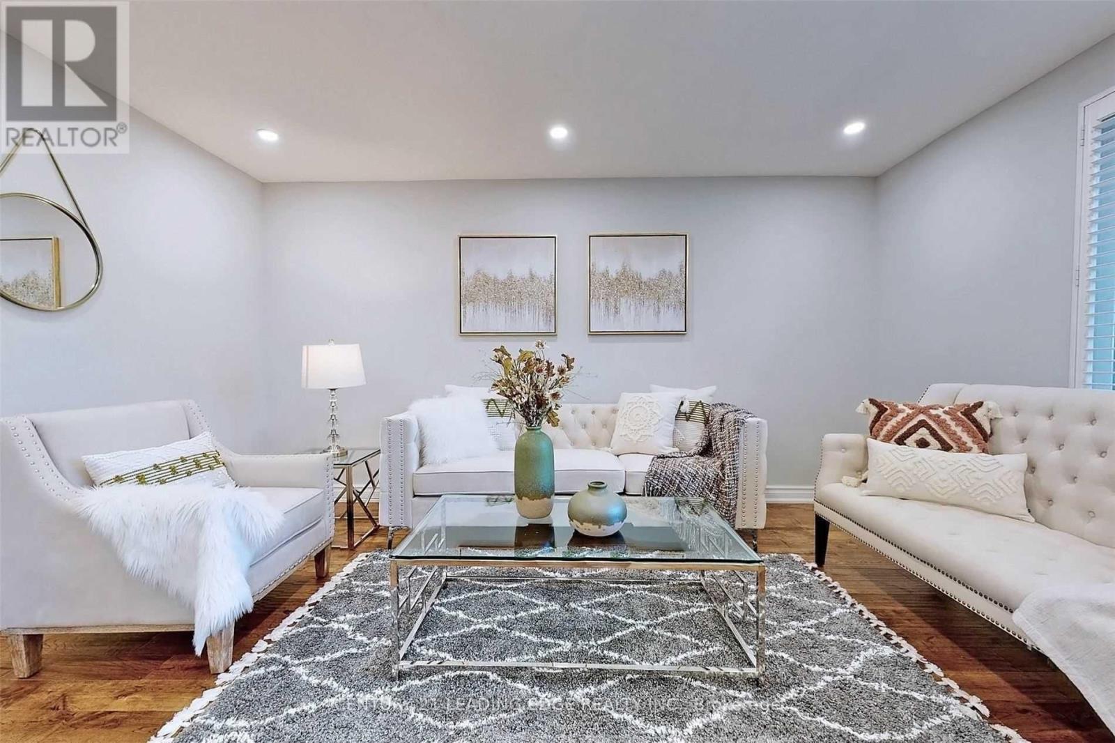 Main - 170 Ellington Drive, Toronto, Ontario  M1R 3Y3 - Photo 3 - E12776166