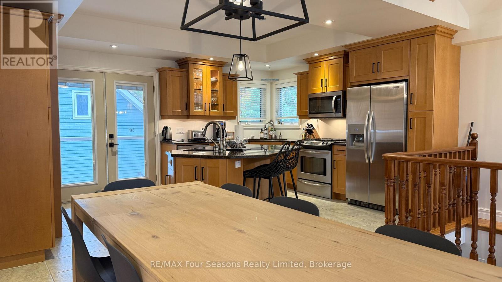 37 Silver Lake Crescent, South Bruce Peninsula, Ontario  N0H 2G0 - Photo 10 - X12494692