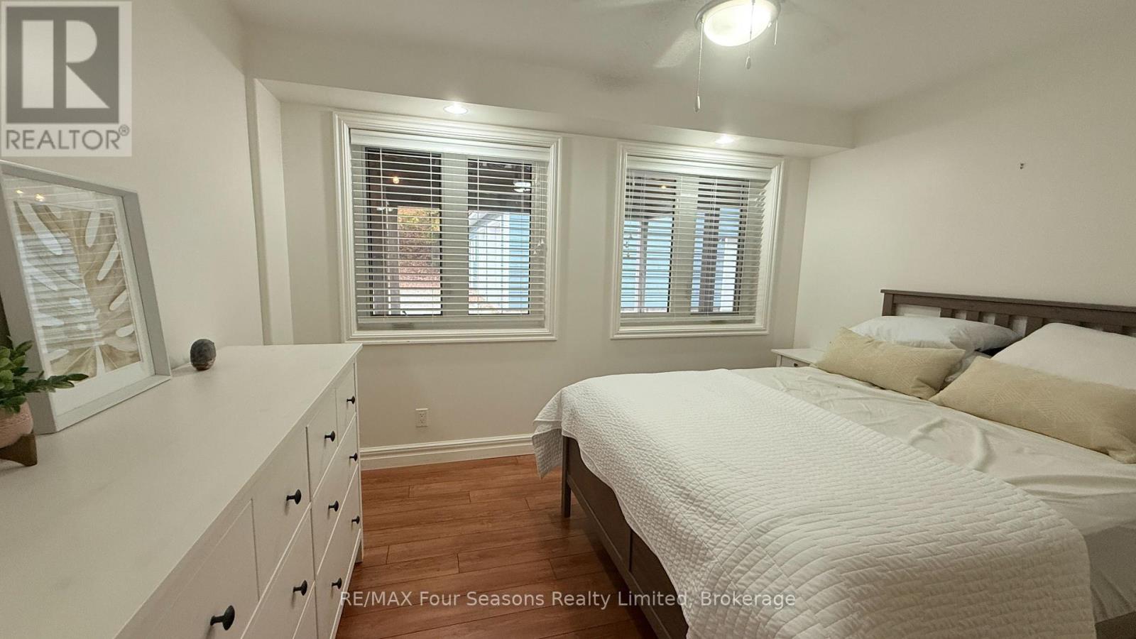 37 Silver Lake Crescent, South Bruce Peninsula, Ontario  N0H 2G0 - Photo 33 - X12494692