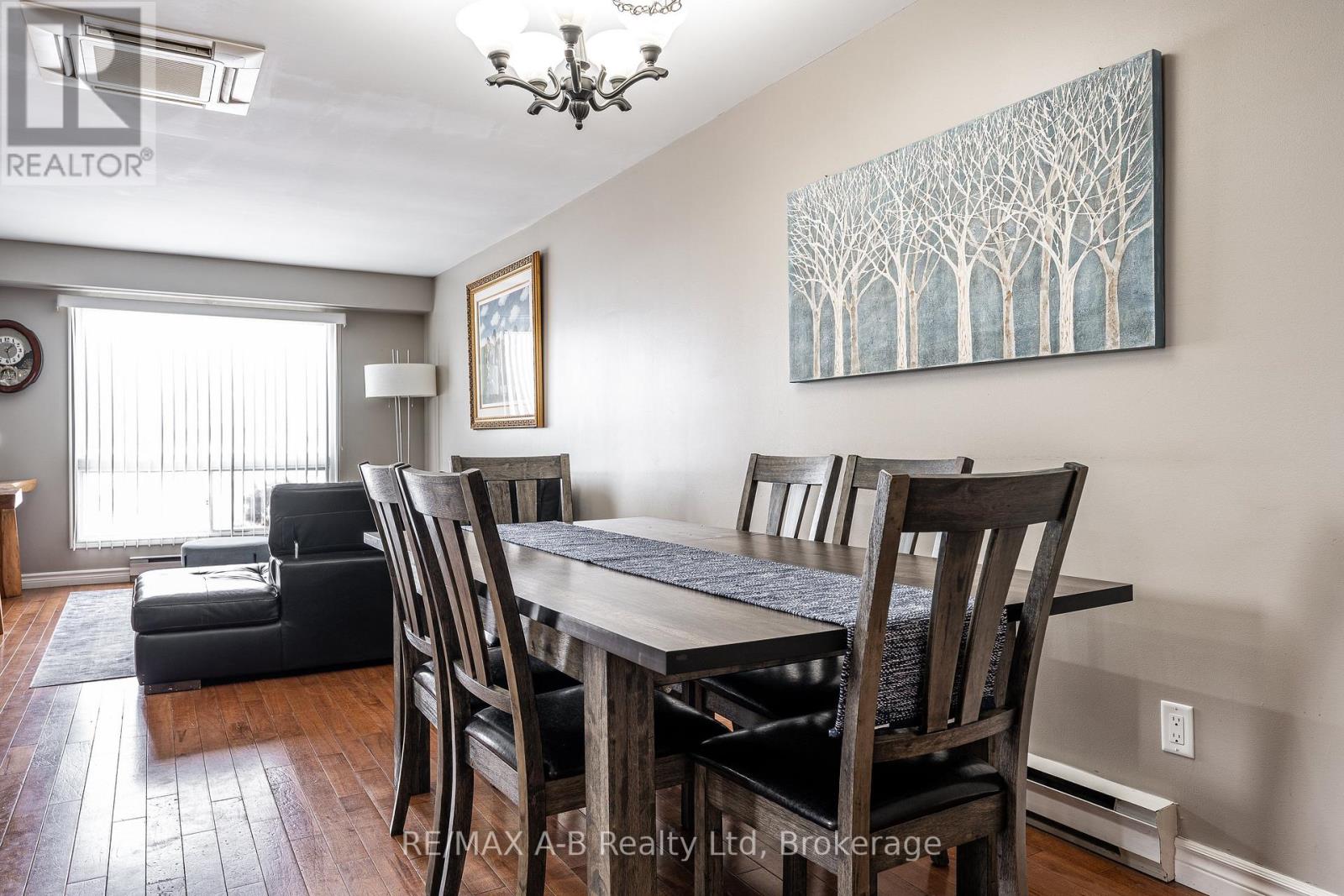 35 Maxwell Street, St. Marys, Ontario  N4X 1B3 - Photo 15 - X12775074